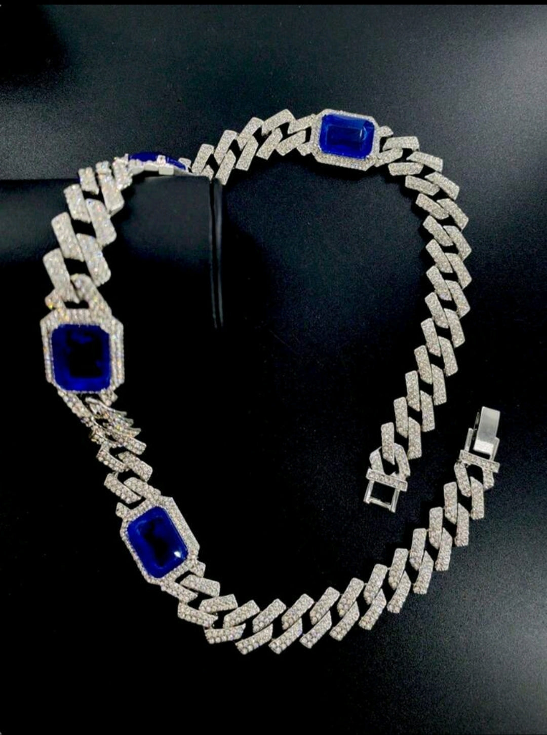 1 pezzo Collana gioiello alla moda.